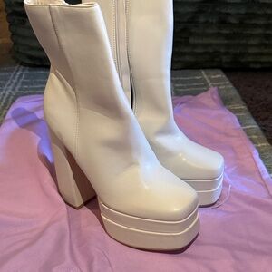 Chic Cream Platform Heeled Boots